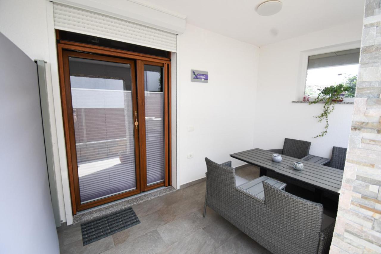 Apartmaji Sobe Zvezda Pobegi Exteriér fotografie
