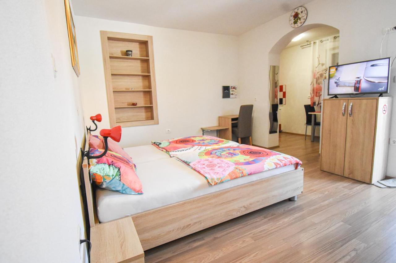 Apartmaji Sobe Zvezda Pobegi Exteriér fotografie
