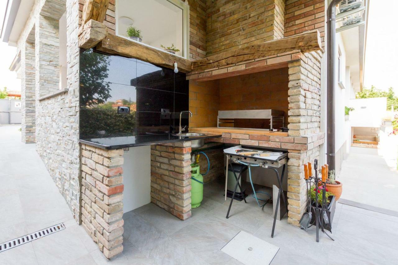 Apartmaji Sobe Zvezda Pobegi Exteriér fotografie