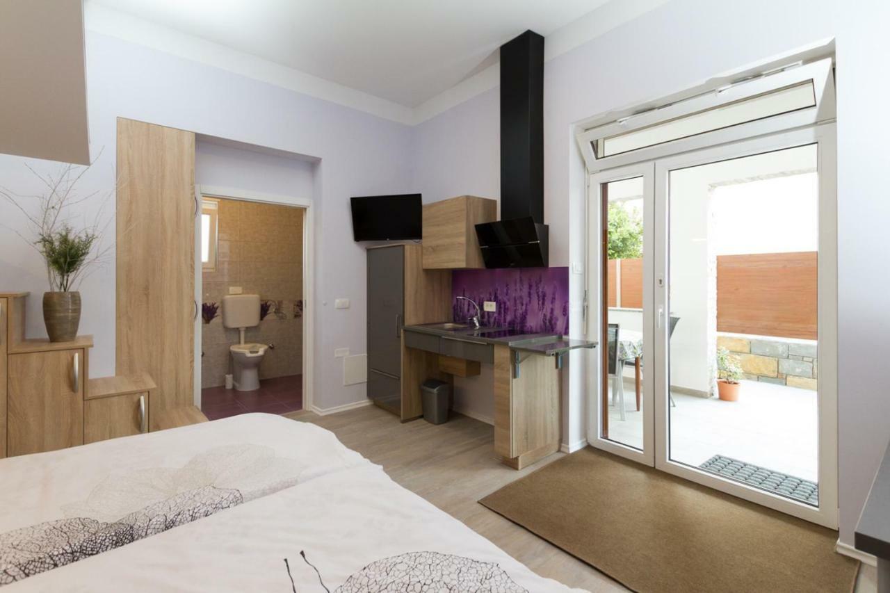 Apartmaji Sobe Zvezda Pobegi Exteriér fotografie