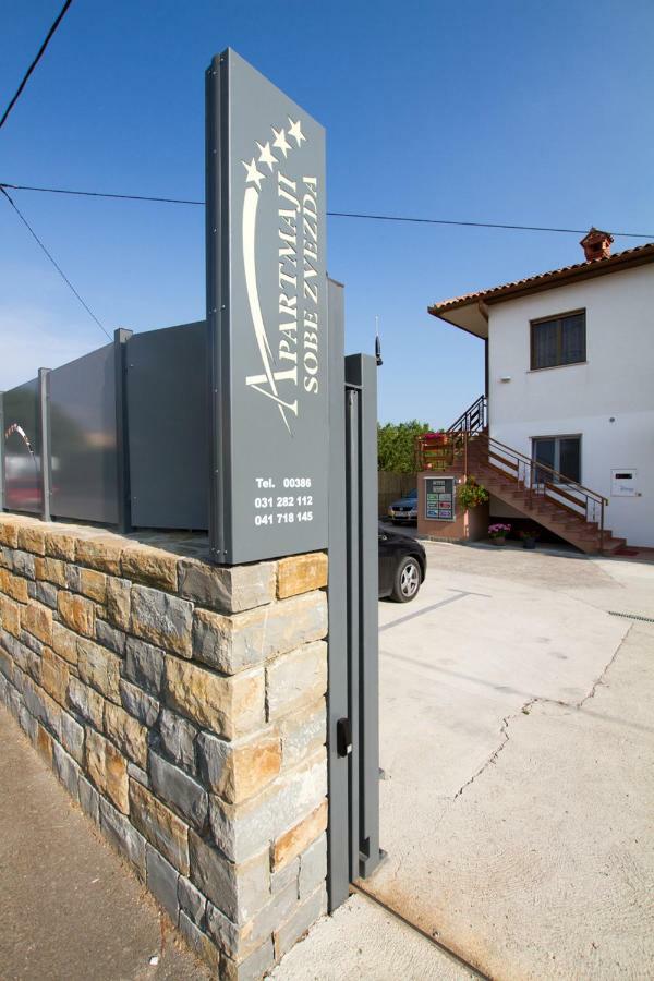 Apartmaji Sobe Zvezda Pobegi Exteriér fotografie